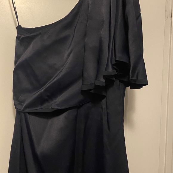 Dress - Picture 5 of 7